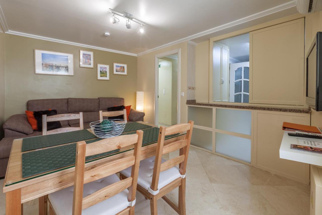 Acogedor Apartamento Junto A La Plaza Del Salvador Севилья Экстерьер фото